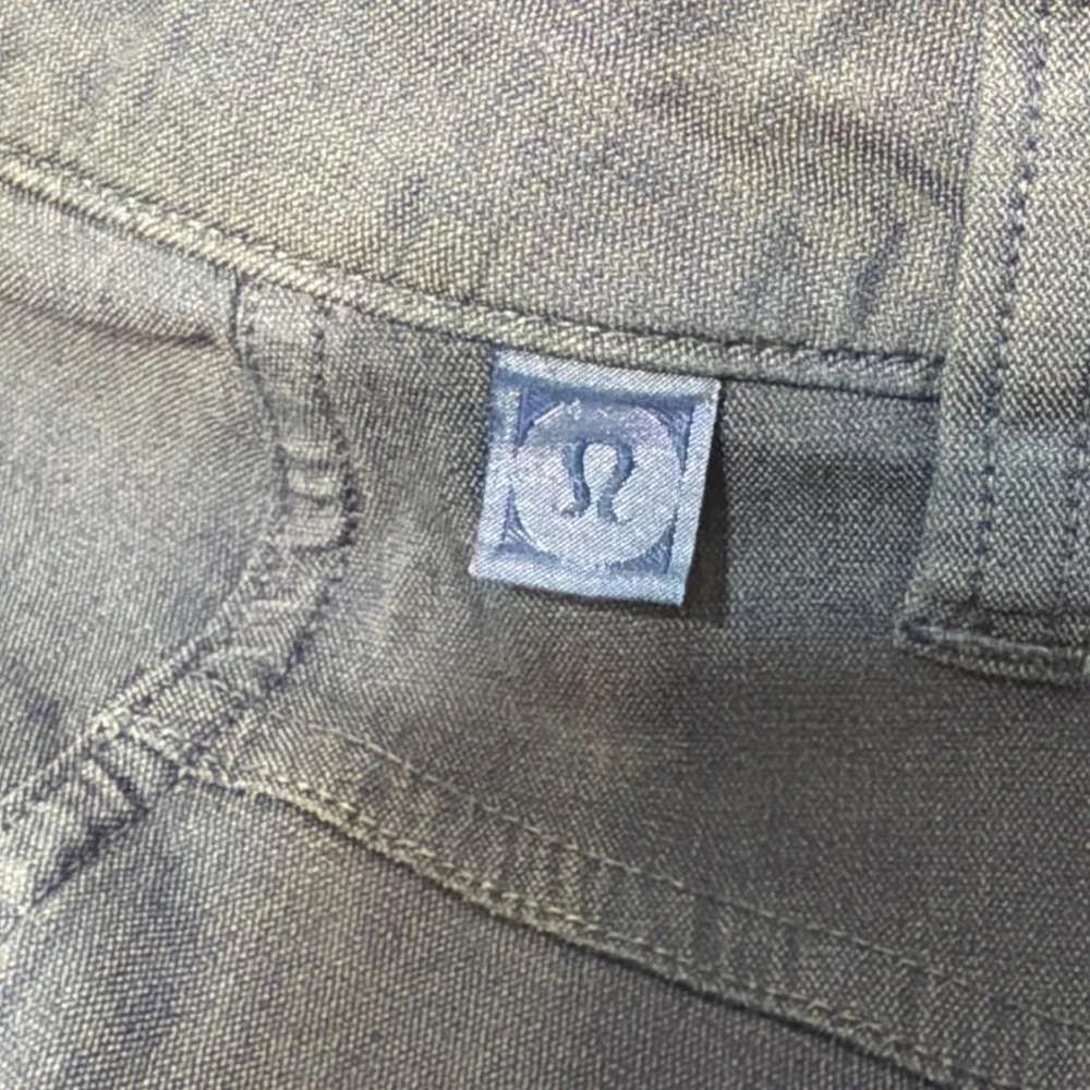 Lululemon ABC Pants Men's 34 gray Casual Chino Trousers Zip Pocket Warpstream